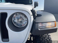 *2022 Jeep Wrangler Unlimited Rubicon -- Trail-Ready Performance with Rugged Capability* The *2022 J... (image 9)