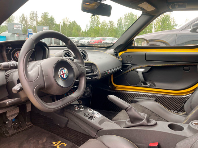 2016 Alfa Romeo 4C SPIDER *TRACK PACK* ECHAPP SPORT *GR. CARBON  in Cars & Trucks in Laurentides - Image 3