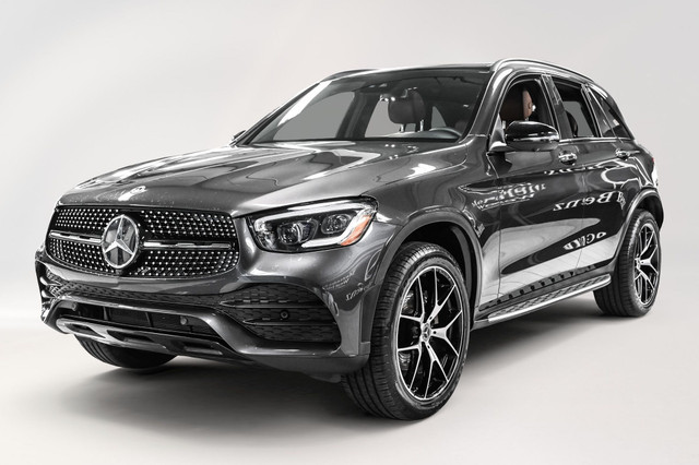 2022 Mercedes-Benz GLC300 4MATIC SUV | Premium | Premium Plus |  in Cars & Trucks in City of Montréal