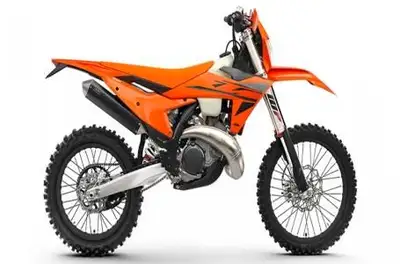 Engine Type: Single-Cylinder Displacement: 17.9 cu. in. (293.2 cc) Bore and Stroke: Bore: 2.83 in. (...