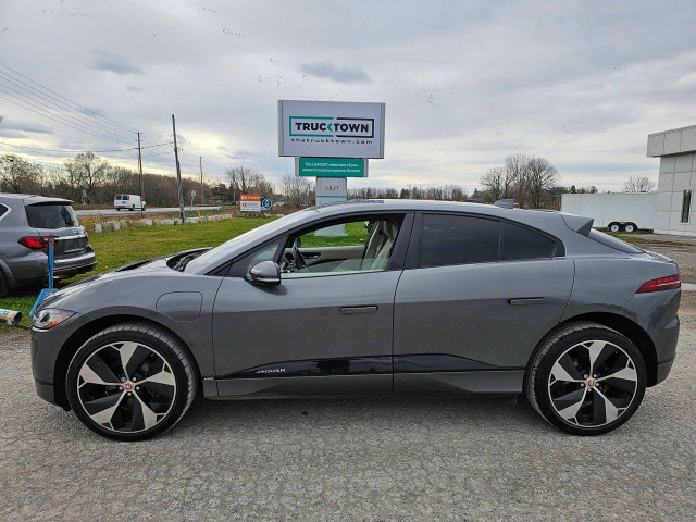 2020 Jaguar I-PACE in Cars & Trucks in Ottawa