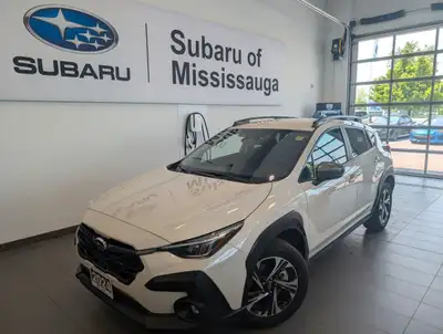 This remarkable LOW KM 2024 Subaru Crosstrek Touring AWD gives drivers an exceptional driving experi...