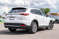 AWD - Premium LEATHER Interior - Power SUNROOF - Digital Infotainment - PREMIUM Audio - APPLE Carpla... (image 1)