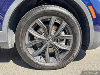 Experience the versatility and safety of the 2024 Volkswagen Tiguan Comfortline, boasting 40712km an... (image 9)