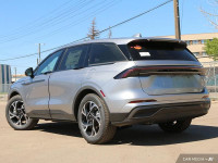 Navigation, Wireless Charging, Heated Seats, Heated Steering Wheel, Power Liftgate! This Lincoln Nau... (image 3)