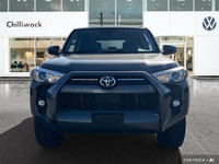 This Toyota 4Runner boasts a Regular Unleaded V-6 4.0 L/241 engine powering this Automatic transmiss... (image 7)