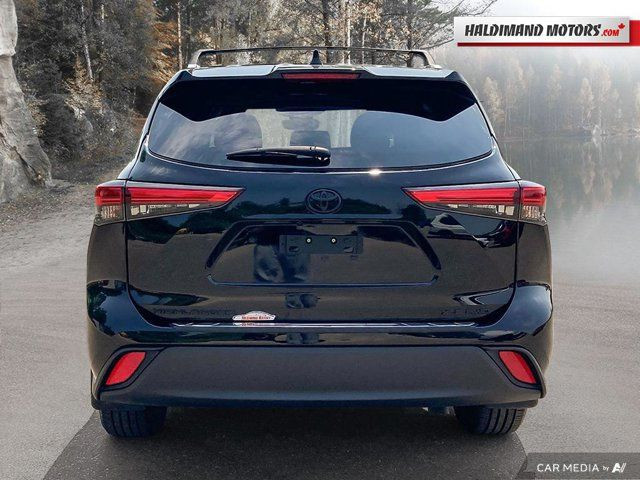 2023 Toyota Highlander XLE in Cars & Trucks in Hamilton - Image 4