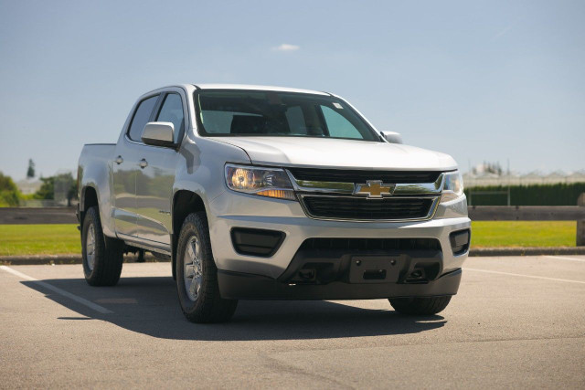 2017 Chevrolet Colorado in Cars & Trucks in Delta/Surrey/Langley - Image 2
