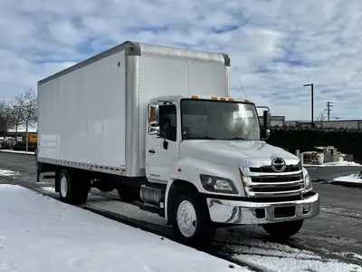 2019 Hino 338 24FT Cube with Waltco Lift Gate 1600 LB Lift capacity Box measurements 24FT Long 8FT W...