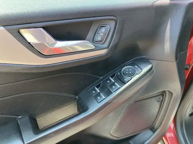 2021 Ford Escape SE in Cars & Trucks in Hamilton - Image 13