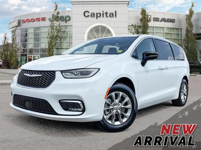 2024 Chrysler Pacifica Touring-L AWD | One Owner Accident Free in Cars & Trucks in Edmonton