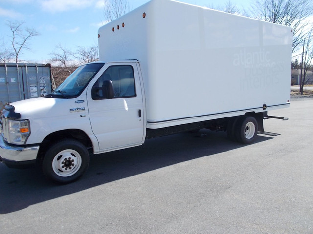 2019 Ford E-Series Cutaway Cube Van in Cars & Trucks in Bedford