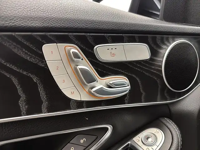 2016 Mercedes-Benz C-Class C 300 4matic Toit pano Cuir Camera Cr in Cars & Trucks in Laval / North Shore - Image 23