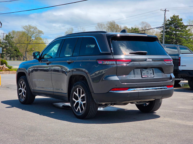 2024 Jeep Grand Cherokee Limited Limited / Leather / Power Liftg in Cars & Trucks in Belleville - Image 4