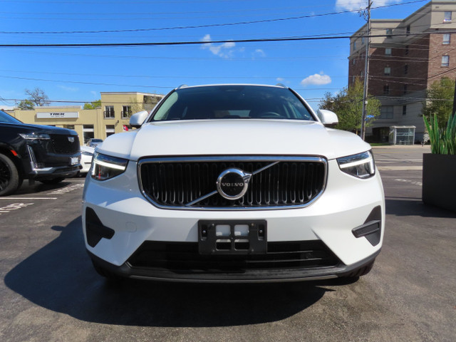 2023 Volvo XC40 B5 AWD Core - Navigation System - Leather !!! in Cars & Trucks in Oakville / Halton Region - Image 3