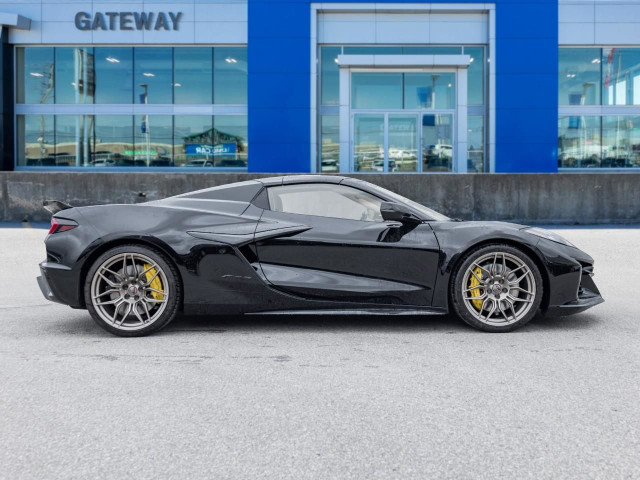 2025 Chevrolet Corvette Z06 in Cars & Trucks in Mississauga / Peel Region - Image 4