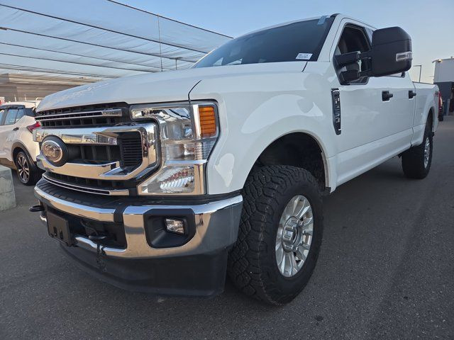 2022 Ford Super Duty F-250 SRW XLT | 6.2L | CREW CAB | SHORT in Cars & Trucks in Calgary