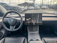 Delivers 131 Highway MPG and 147 City MPG! This Tesla Model 3 boasts a Electric engine powering this... (image 9)