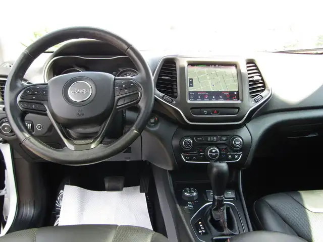 2019 Jeep Cherokee TRAILHAWK ELITE 4x4 B.S.A/NAV/CAM/PANOROOF/73 in Cars & Trucks in Calgary - Image 21