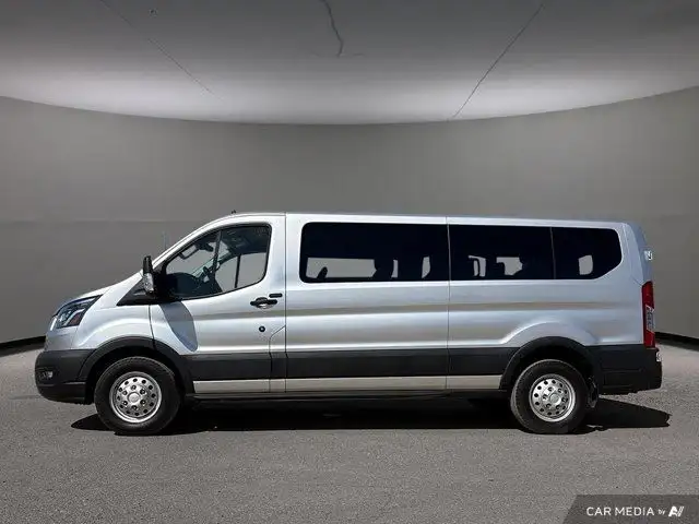 2023 Ford Transit Passenger Wagon T350 | Bluetooth in Cars & Trucks in Saskatoon - Image 5