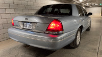 2004 Ford Crown Victoria LX