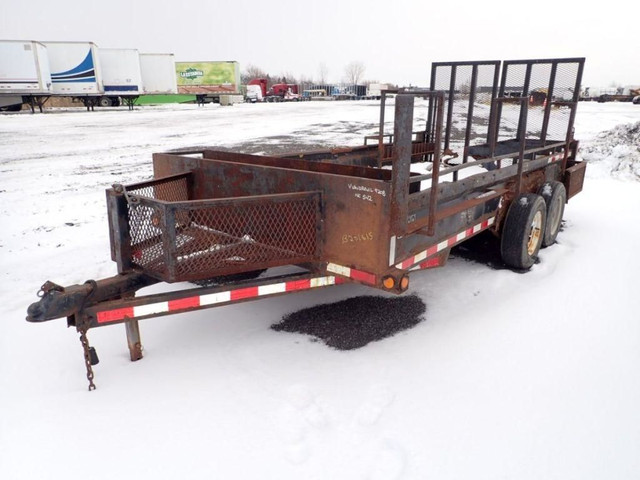 2006 Decoste UTILITY in Heavy Trucks in Longueuil / South Shore - Image 2