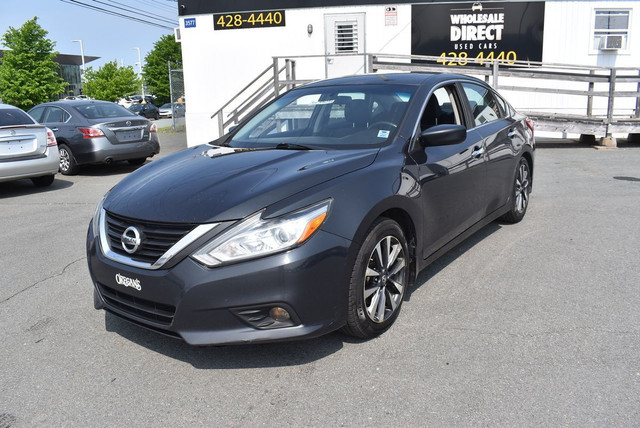 2016 Nissan Altima 2.5 SL in Cars & Trucks in City of Halifax