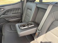 Experience the perfect blend of power and comfort with the 2021 GMC Canyon Crew Cab SWB SLT, availab... (image 9)