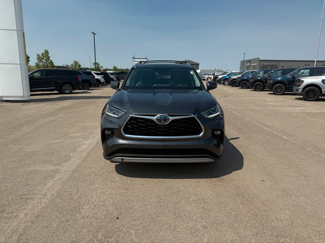 2020 Toyota Highlander Hybrid Limited in Cars & Trucks in Saskatoon - Image 2