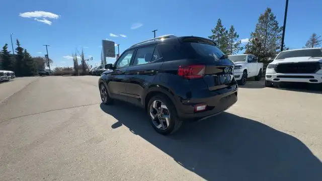 2021 Hyundai Venue Ultimate | One Owner in Cars & Trucks in Edmonton - Image 10