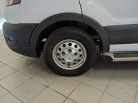 Value Market Pricing, Air Conditioning, Chrome High-Intensity Discharge (HID) Headlamps, Exterior Up... (image 9)
