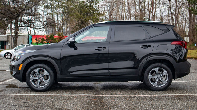 2021 Kia Seltos LX in Cars & Trucks in Downtown-West End - Image 3