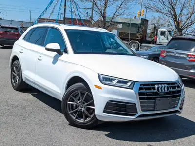 Q5 TECHNIK! QUATTRO AWD, NEW BODY STYLE, EXCELLENT CONDITION INSIDE AND OUT LEATHER INTERIOR GPS/NAV...