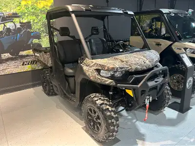 2025 CAN-AM DEFENDER XT HD9 SIDE BY SIDE STOCK #A110744 65HP ROTAX ENGINE pDRIVE CTV TRANSMISSION WI...
