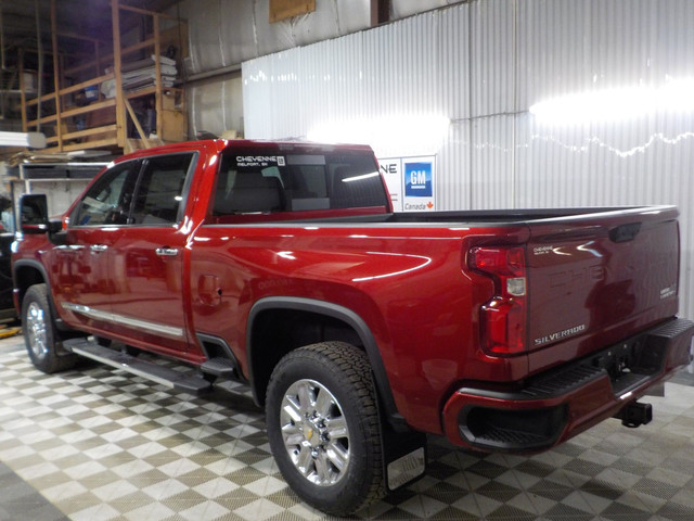 2024 Chevrolet Silverado 2500HD High Country 4WD CREW CAB 159... in Cars & Trucks in Prince Albert - Image 4