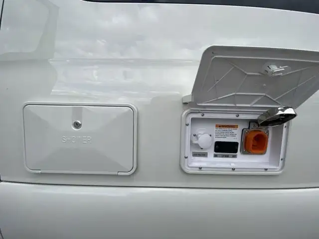 2025 Pleasure-Way Plateau FL in RVs & Motorhomes in Kelowna - Image 26