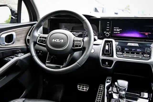 2022 Kia Sorento EX • SUNROOF • POWER LIFTGATE • CP/AA • HEATED  in Cars & Trucks in Kingston - Image 15
