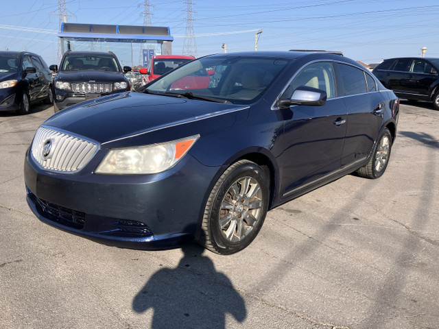 2011 Buick LaCrosse CX * CLIMATISÉ - 8 PNEUS SUR MAGS * in Cars & Trucks in Laval / North Shore
