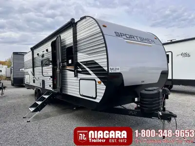 Year: 2025 Stock Number: SM1637 Status: New Weight: 6404 Lbs. Length: 32 ft Sleeps: 9 Included Optio...