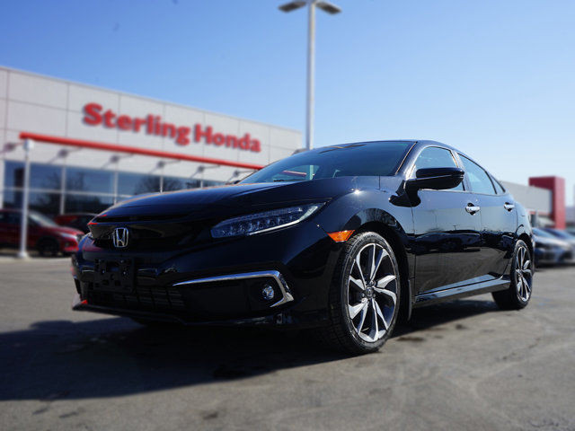 2021 Honda Civic Sedan Touring in Cars & Trucks in Hamilton