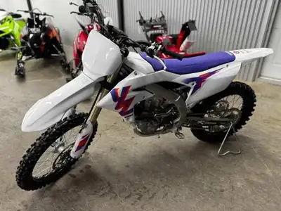 . 2024 Yamaha YZ 450F YAMAHA YZ 450F 2024 C-1713 Véritable aubaine $$$ Vous avez un échange? Vous av...