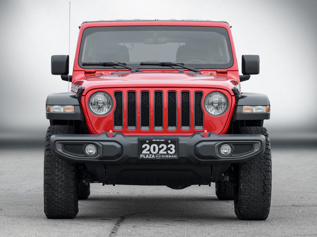 2023 Jeep Wrangler Rubicon | Clean Carfax | Heated Seats in Cars & Trucks in Hamilton - Image 2