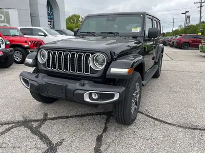 ?? Conquer Any Terrain in Style – 2025 Jeep Wrangler 4-Door Sahara Now Available at Bayview Chrysler...