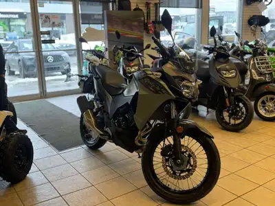 KAWASAKI VERSYS-X 300 ABS 2025 Bicylindre parallèle 296cc, refroidi par liquide Injection Démarrage...