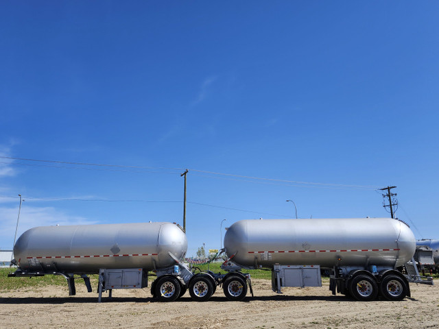 1982 Mississippi Super B train Industrial Gas Tank Trailer  in Heavy Equipment in Edmonton - Image 3