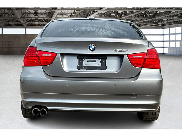 2011 BMW 3 Series 328i xDrive Executive Edition | AS IS | AWD in Cars & Trucks in Mississauga / Peel Region - Image 4