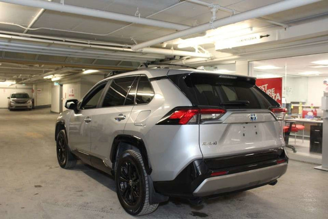2022 Toyota RAV4 Hybrid SE in Cars & Trucks in City of Montréal - Image 3