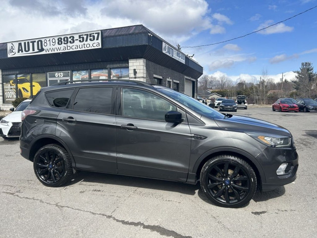 2017 Ford Escape SE Navigation Backup Camera Semi Leather Heated in Cars & Trucks in Gatineau - Image 2