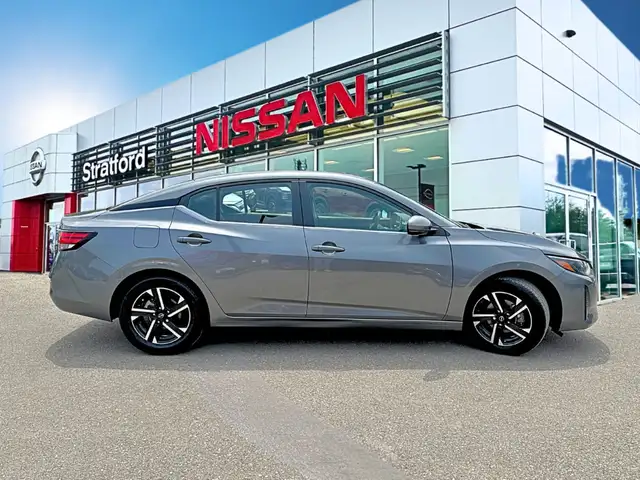 2024 Nissan Sentra SV | FWD | BLINDSPOT MONITOR | PARKING SENSOR dans Autos et camions dans Stratford - Image 11