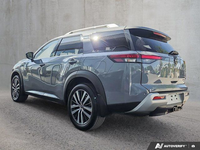 2022 Nissan Pathfinder Platinum in Cars & Trucks in Ottawa - Image 2